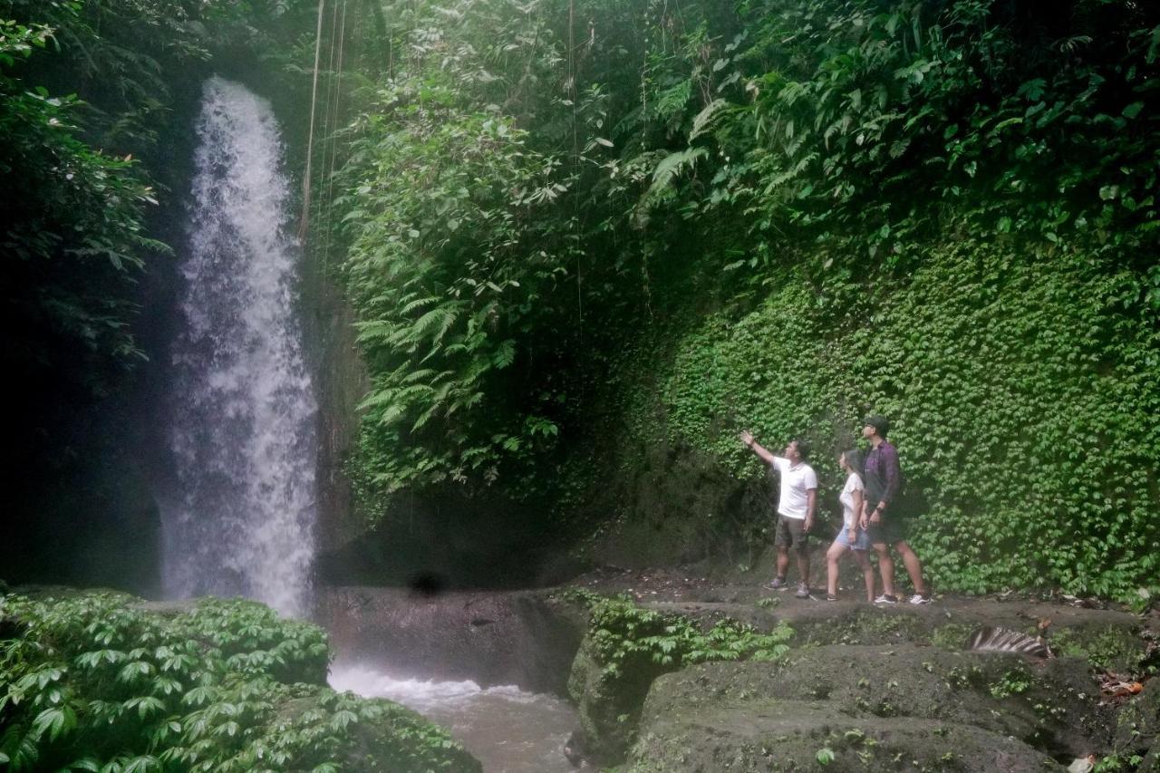 אובוד The Sebali Resort מראה חיצוני תמונה Madakaripura waterfall